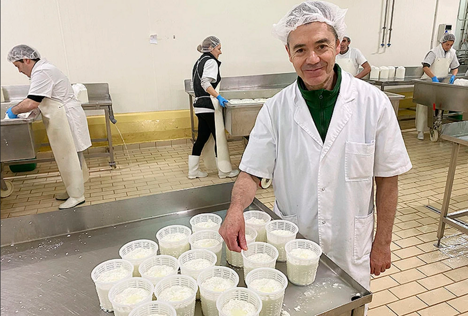 Trueno Discriminación jaula España: Lácteos Ovejero se abre mercado con un yogur de leche de vaca -  Portal Lechero